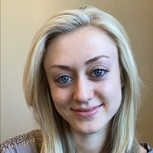 Meet your Posher, Christa